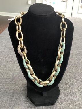 LOFT/Ann Taylor Matte Gold Necklace